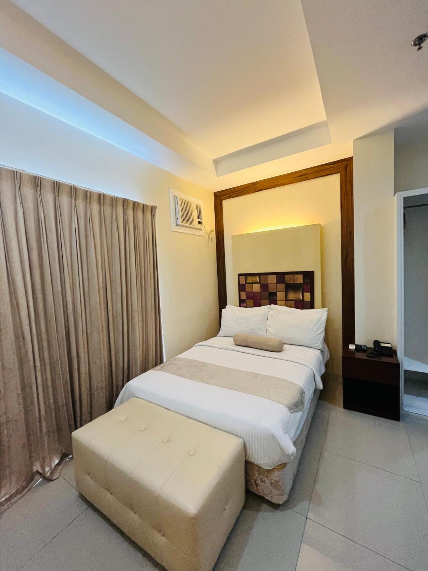Sierra Hotel Dumaguete City Exterior foto